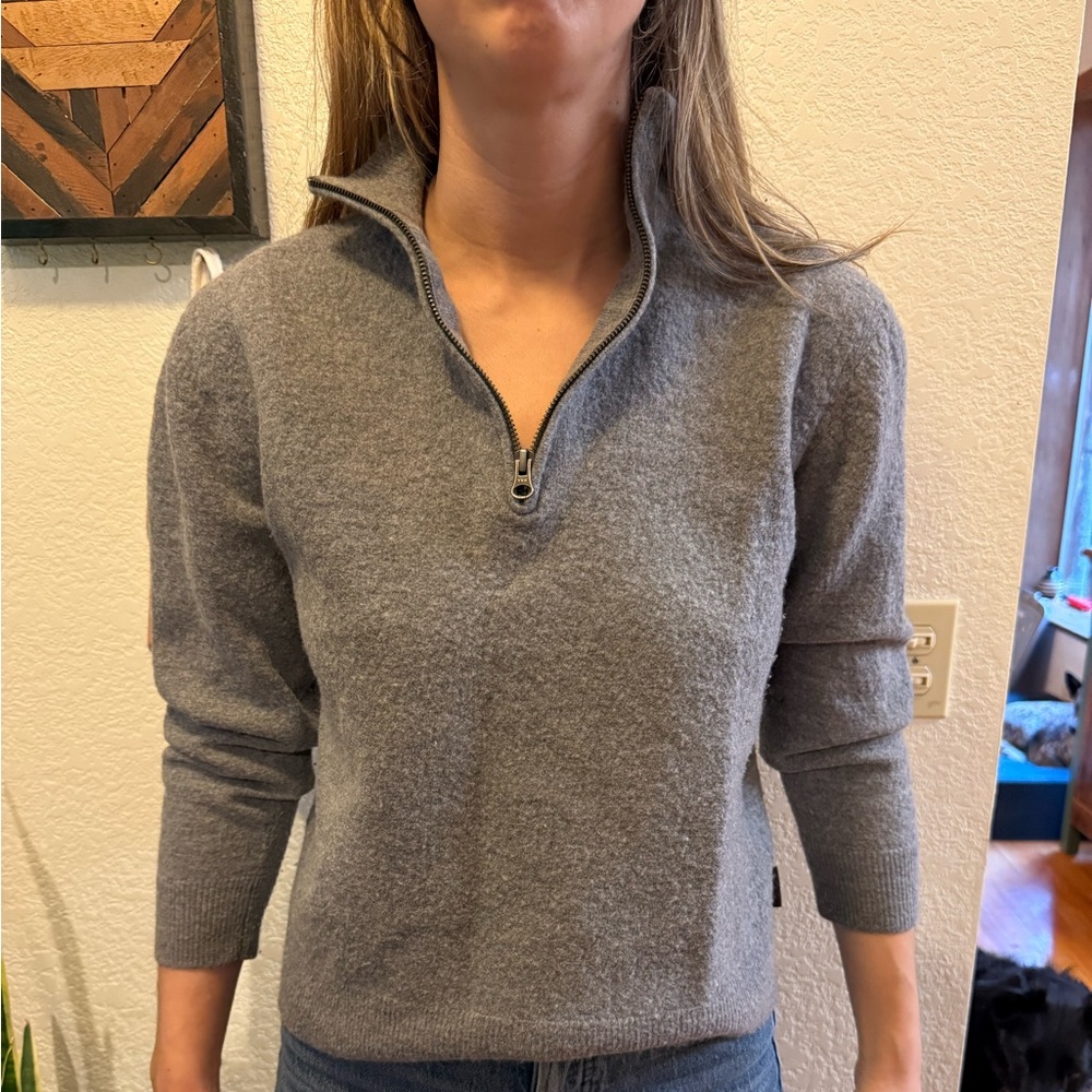 Woolrich 100% wool sweater